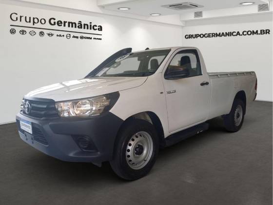TOYOTA HILUX 2.8 D-4D TURBO DIESEL CS 4X4 MANUAL TOYOTA HILUX 2.8 D-4D TURBO DIESEL CS 4X4 MANUAL